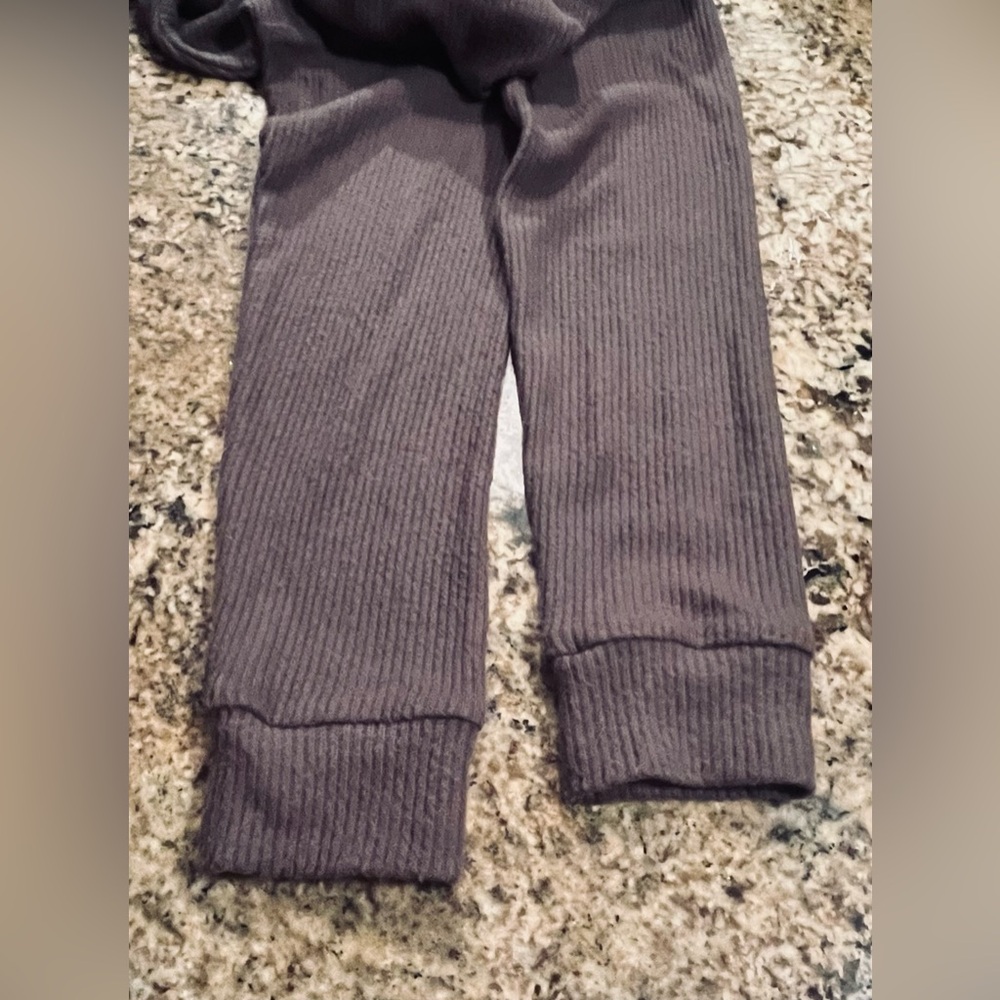 PST Cozy Mixed Ribbed Sweater Sample - Picture 14 of 15
